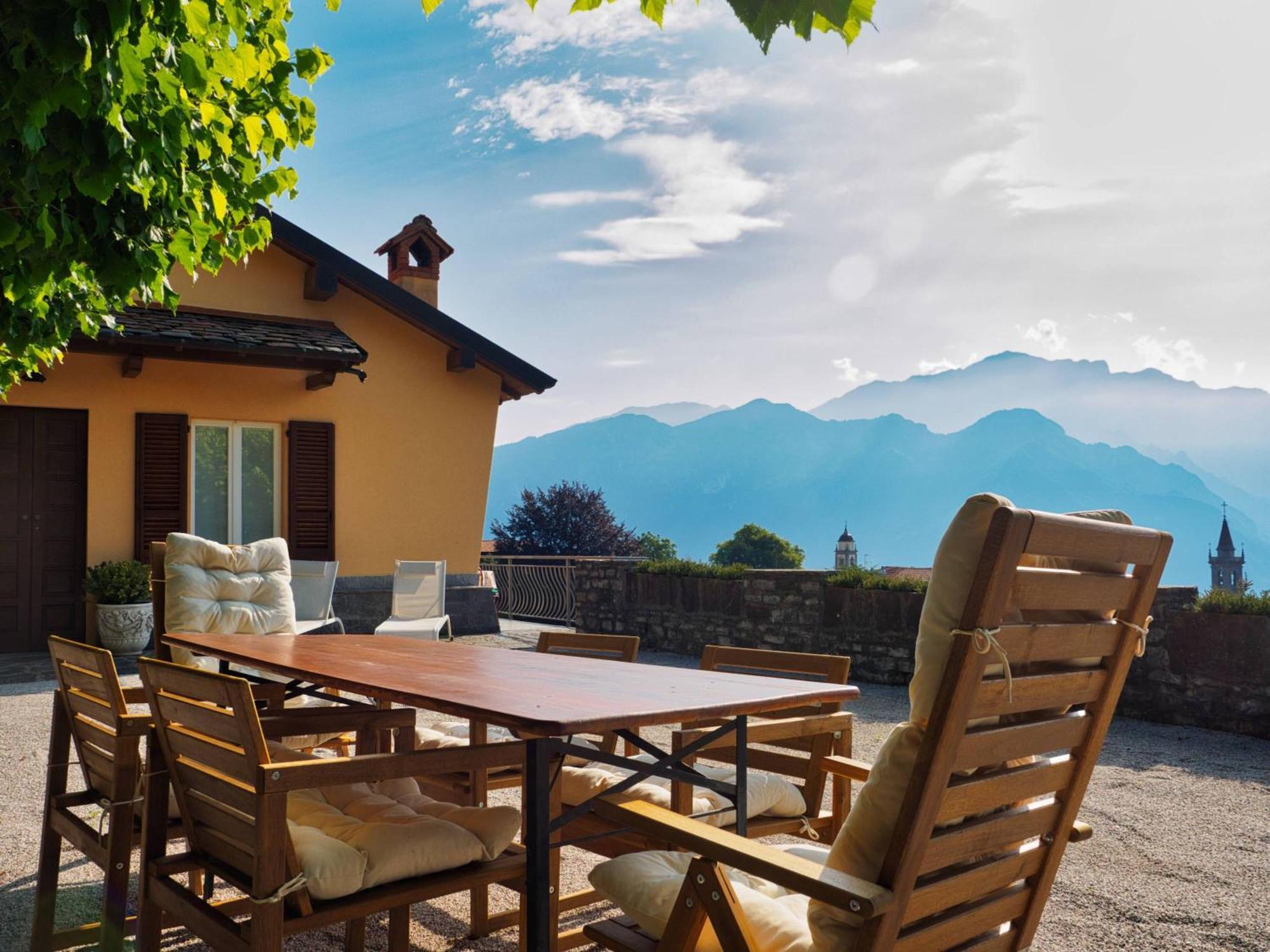 Panoramic Lakeview House Bellagio Civenna Bagian luar foto